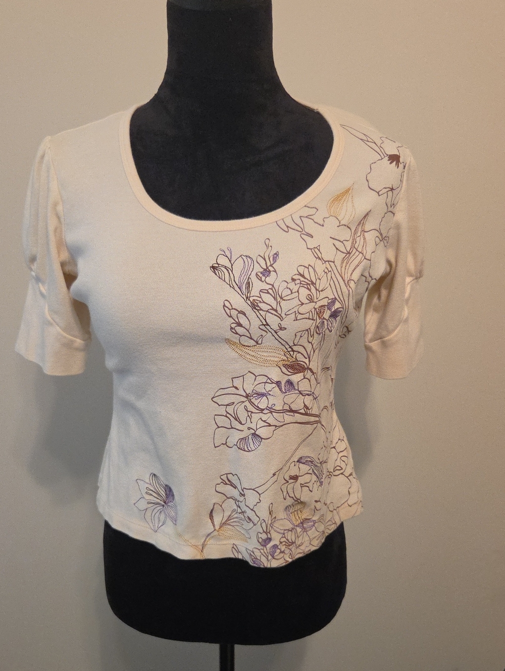 Gloria Vanderbilt Cream Scoop Neck Floral Short Sleeve Tee